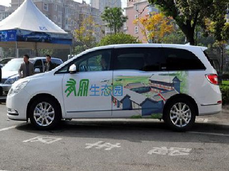 商城户外车贴喷绘如何保持效果?